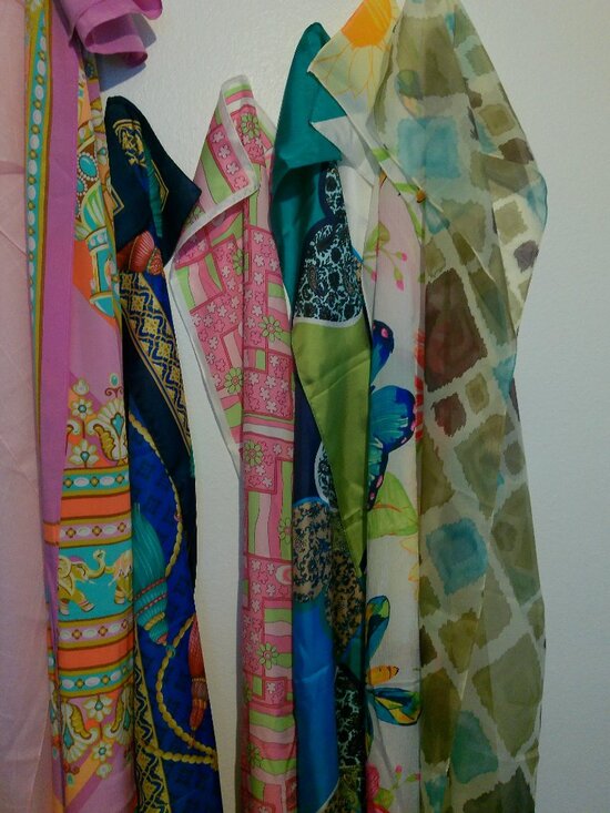 Twelve Scarfs Long Thin - Picture 6 of 9